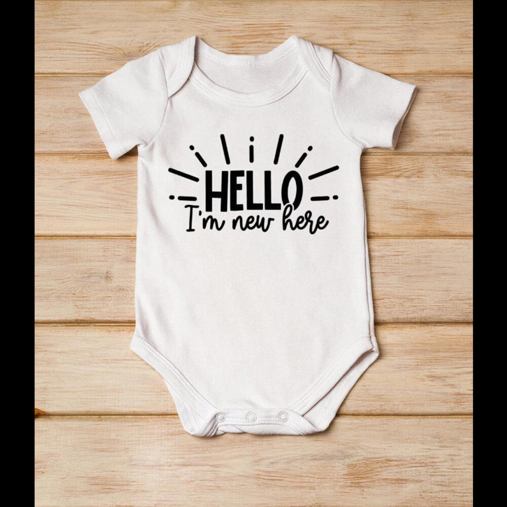"Hello I'm New Here" Baby Bodysuit – Adorable Unisex Newborn Outfit